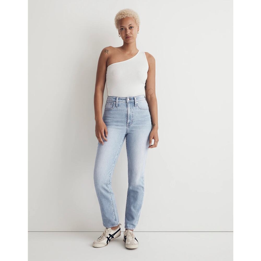 Madewell Lightwash High Rise Curvy Perfect Vintage Straight Leg Jeans Size 25